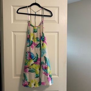 New cover up with tags, X-Large with adjustable straps, in tropical colors.